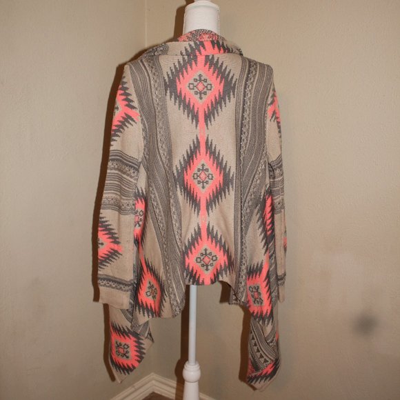Gray, bright pink, and cream aztec print sweater - Picture 2 of 4